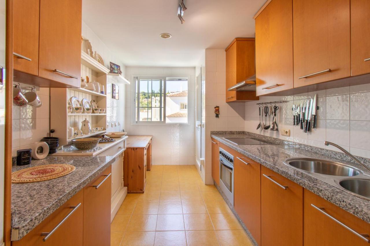 Atico Familiar Con Terraza Y Bonitas Vistas Al Mar En - Rio Real 282g Apartamento Marbella